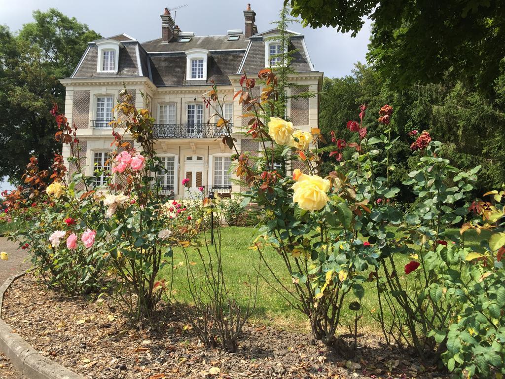 Chateau D'Avesnes - Le Castelet Екстериор снимка