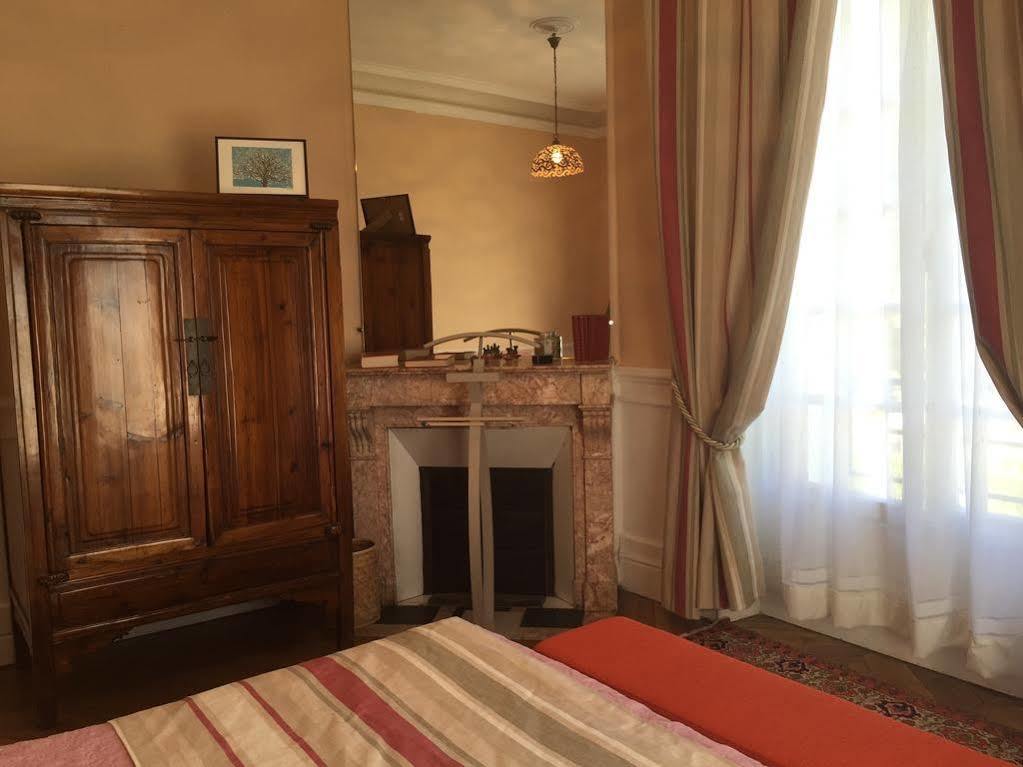 Chateau D'Avesnes - Le Castelet Екстериор снимка