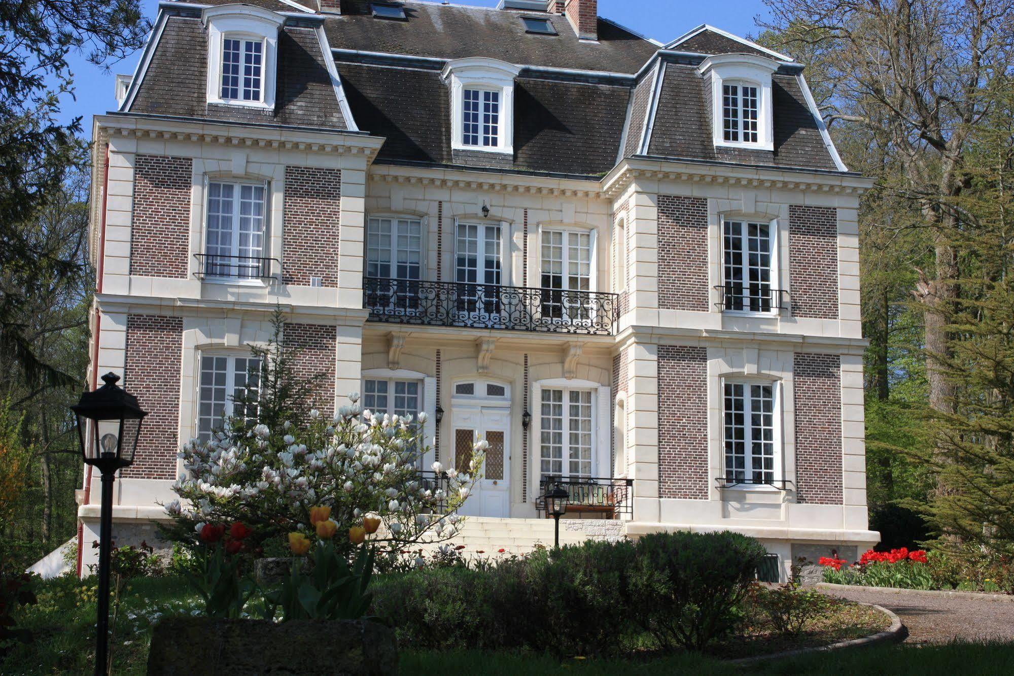 Chateau D'Avesnes - Le Castelet Екстериор снимка