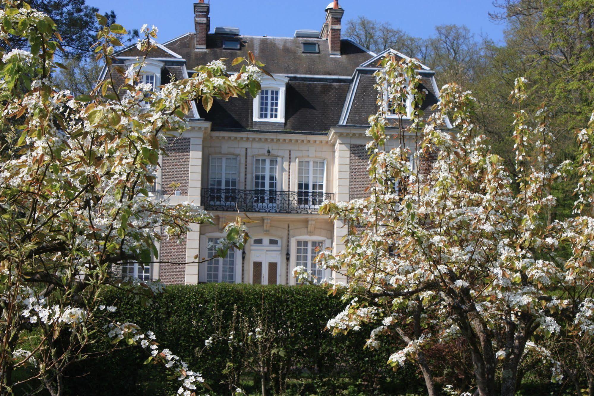 Chateau D'Avesnes - Le Castelet Екстериор снимка