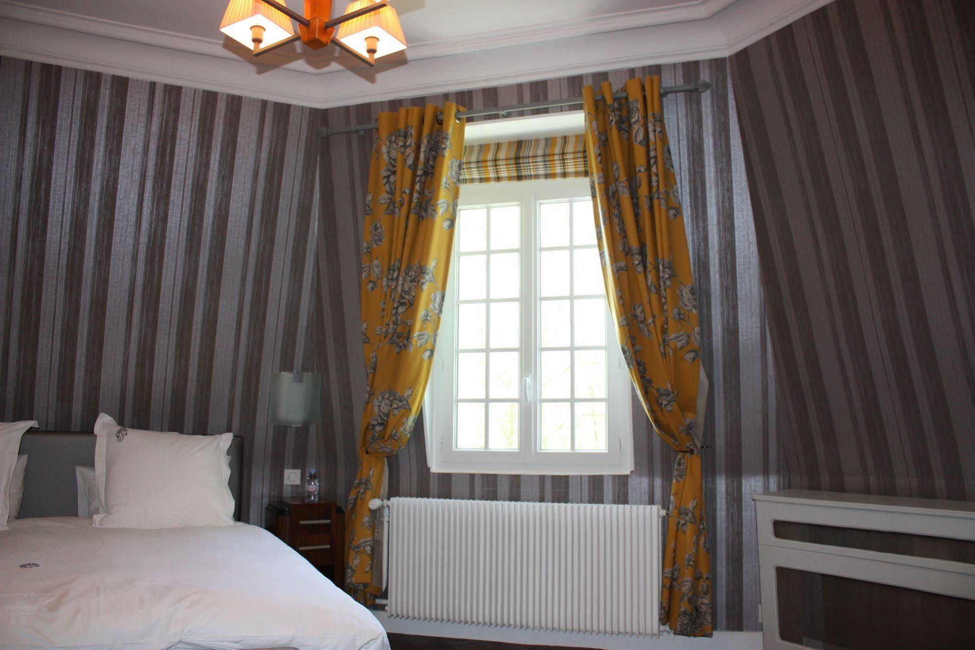 Chateau D'Avesnes - Le Castelet Екстериор снимка