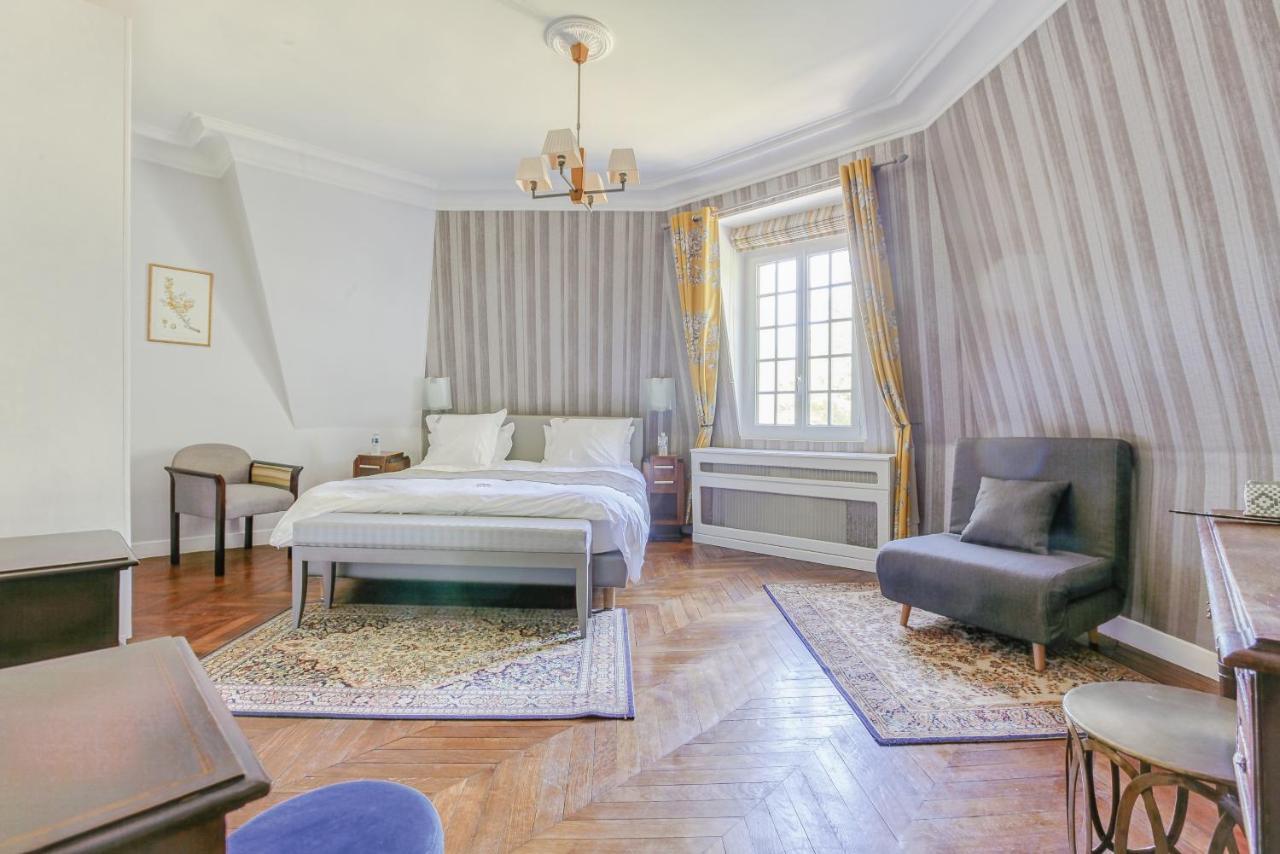 Chateau D'Avesnes - Le Castelet Екстериор снимка