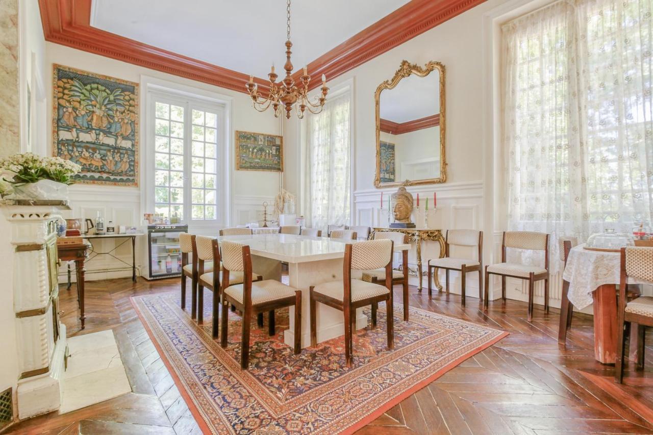 Chateau D'Avesnes - Le Castelet Екстериор снимка